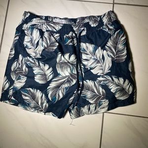 Cotton On Leaf Swim Shorts

Waist Medium 32